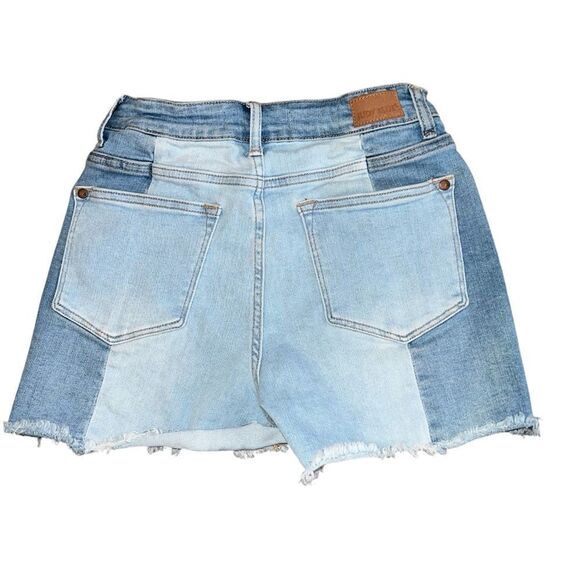 JUDY BLUE Contrast Panel Size S - Picture 3 of 6